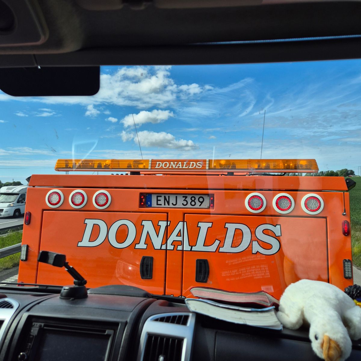 Bärgning och en månads&nbsp;väntan